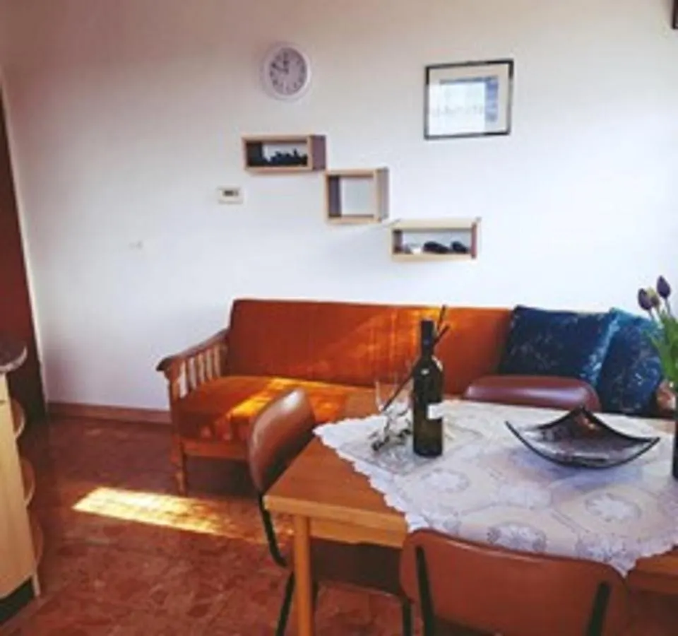 Apartment Malinska 44 0*,  Croatia