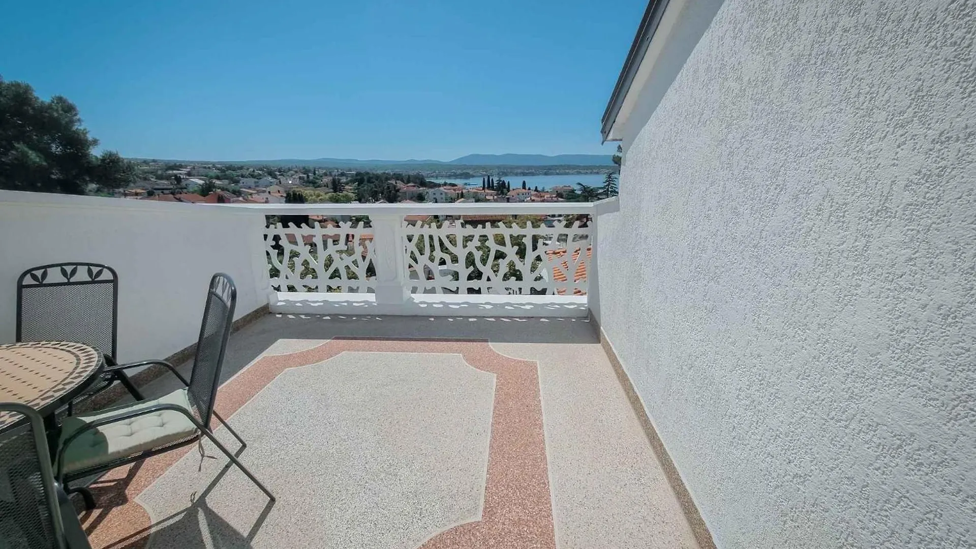 Apartment Malinska 44